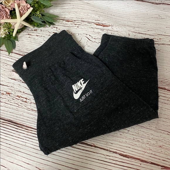 Nike Gray Cropped Joggers sz Large - Picture 2 of 7